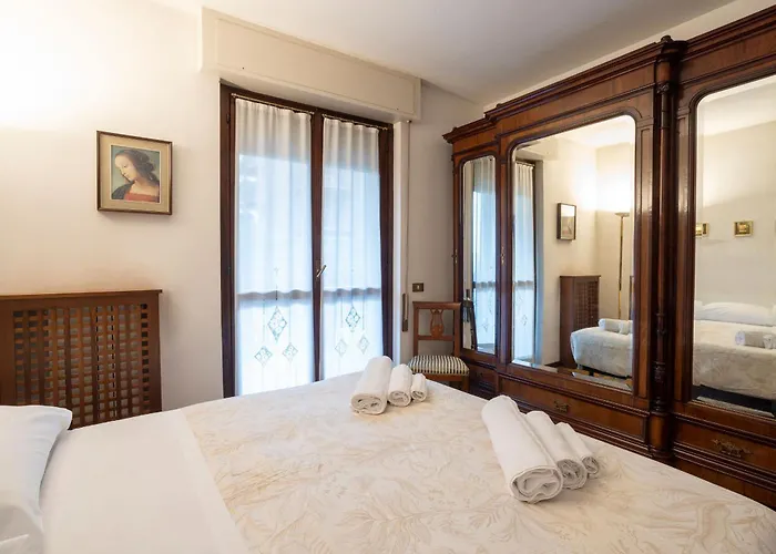 Mandello Sotto Grigna * מנדלו דל לאריו