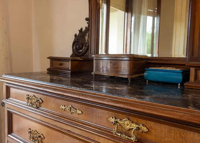 Mandello Sotto Grigna * מנדלו דל לאריו