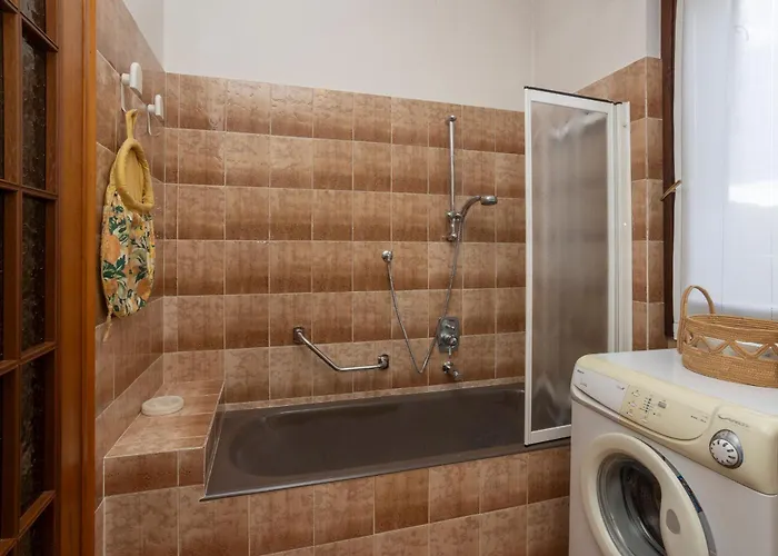 Mandello Sotto Grigna דירה מנדלו דל לאריו